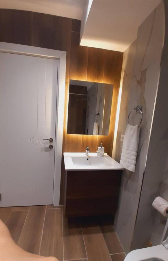 Edea Flat Lägenhet Tirana Exteriör bild